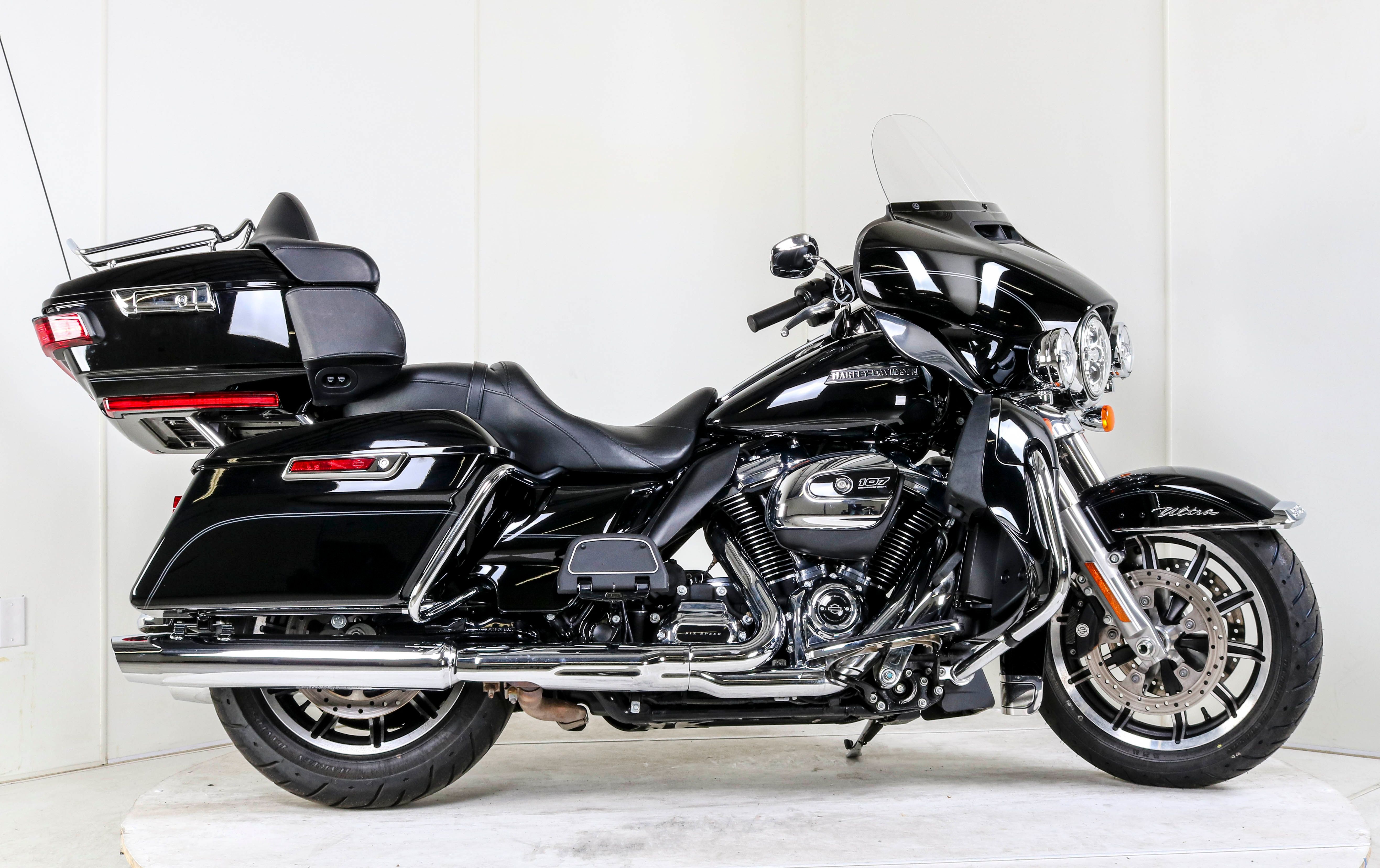 Pre-Owned 2019 Harley-Davidson Touring Electra Glide Ultra Classic FLHTCU