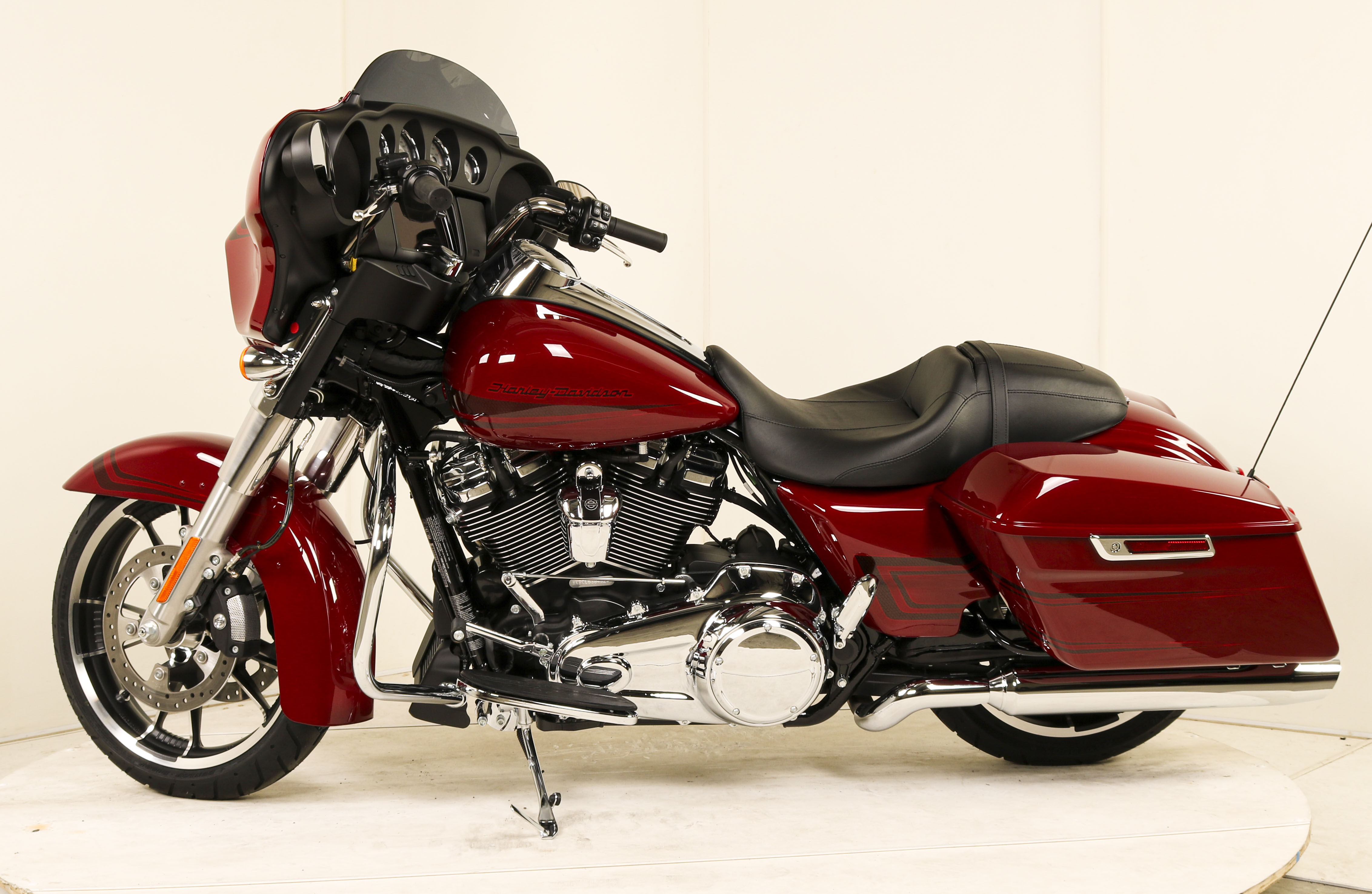 2020 harley davidson street glide standard